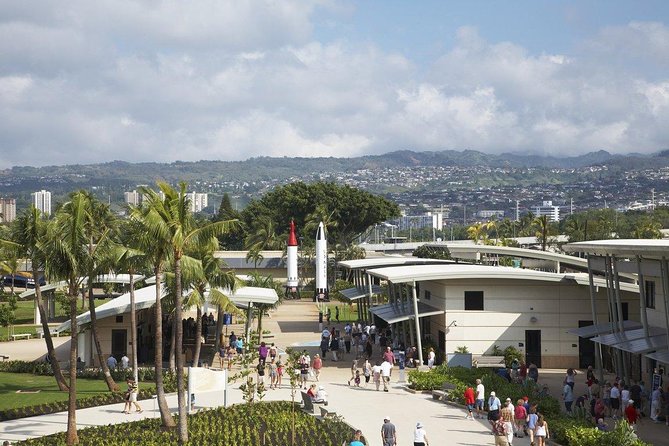 Pearl Harbor Arizona Memorial - Honolulu Tour - Submarine Access - Bowfin Submarine access: view it now, decide later