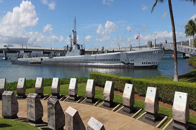 Pearl Harbor & Mini Circle Island Departing Big Island - Kahuku, Haleiwa, and the North Shore Stops You Actually Remember
