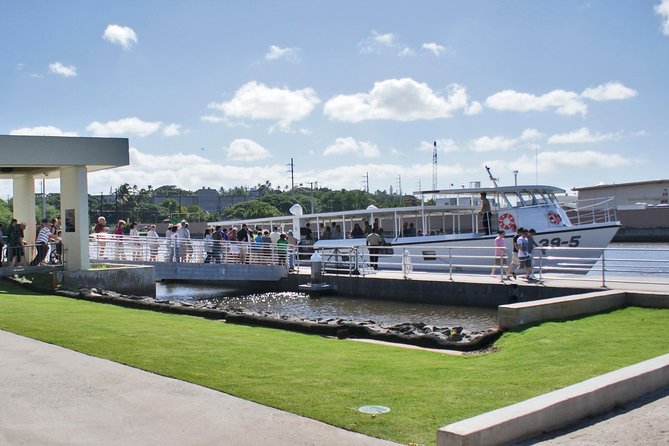 Pearl Harbor Official Deluxe Multimedia and VR Tour Combo - No bag policy at Pearl Harbor: the “small print” that can change your day