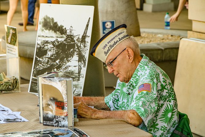 Pearl Harbor: USS Arizona Memorial & USS Missouri Battleship Tour from Waikiki - Timing, Crowds, and What Could Slow You Down