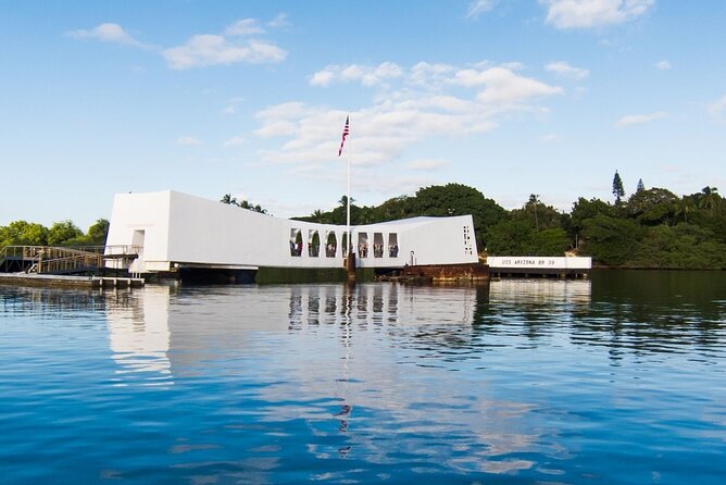 Pearl Harbor & USS Arizona Small-Group Tour [Early Access] - Downtown Honolulu After Pearl Harbor: More Than Just a Photo Stop