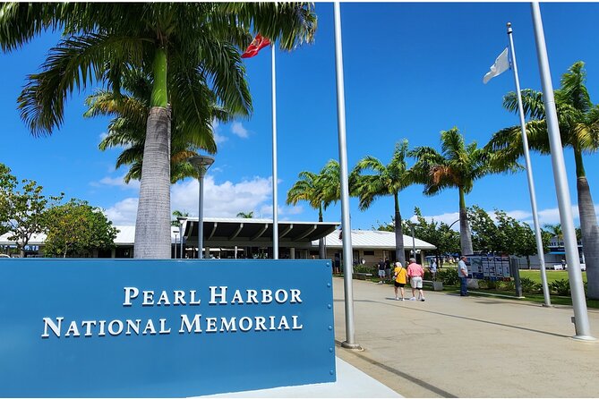 Premier Pearl Harbor and Hawaii Kingdom History Tour - Waikiki pickup with NORTH SHORE BEACH BUS: easy start, real timing