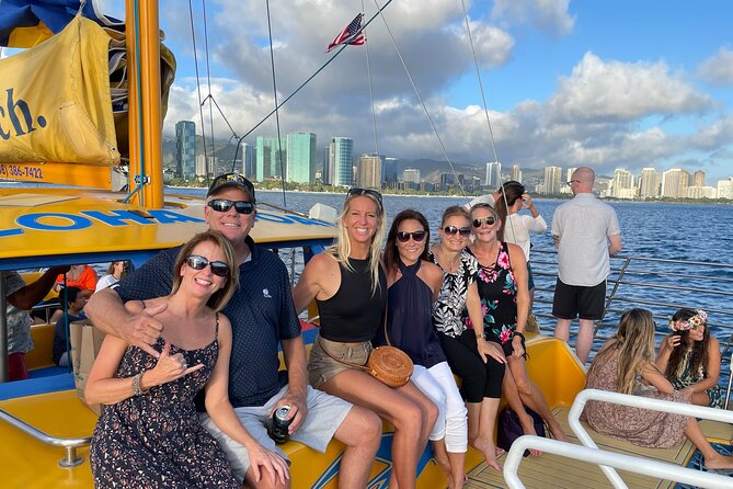 Private 90-Minute Sunset Sail Charter (Kewalo Harbor) - Wildlife and the green flash: what to watch for on the horizon