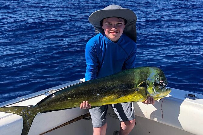 Private Deep Sea Full-Day Fishing Charter in Hawaiian Waters - Private charter value: what “up to 5” changes for your day