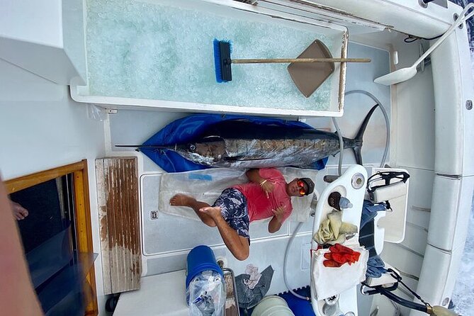 Private Deep Sea Full-Day Fishing Charter in Hawaiian Waters - Lunch, drinks, and the food rules on board