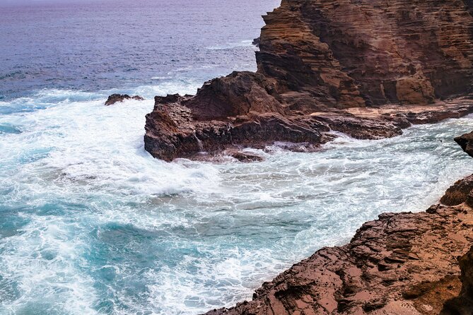 Private Half-Day Circle Island Highlights Tour in Oahu - Nu’uanu Pali: when the guide makes the lookout click