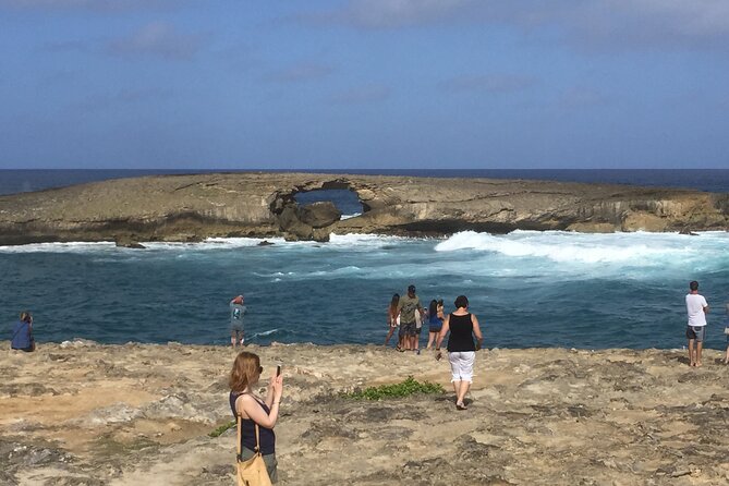 Private luxury tour of Oahu island - Pipeline, Sunset Beach, and Laie Point: The North Shore as a Movie Set