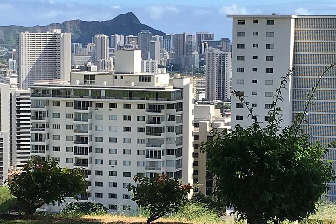 Private Pearl Harbor and Honolulu City Tour - King Kamehameha statue: a quick stop that connects the whole route