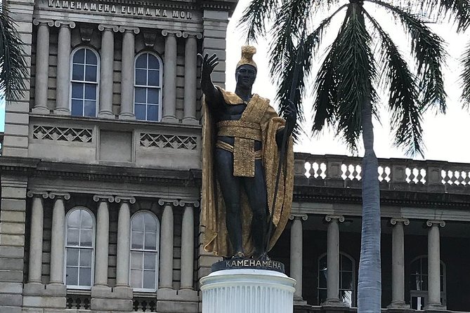 Private Pearl Harbor and Honolulu City Tour - Diamond Head lookout and Punchbowl Crater for two very different viewpoints