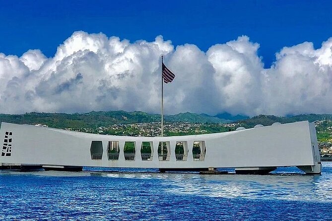 Private Pearl Harbor USS Arizona Memorial - A quick stop for remembrance, plus an Oahu drive-by
