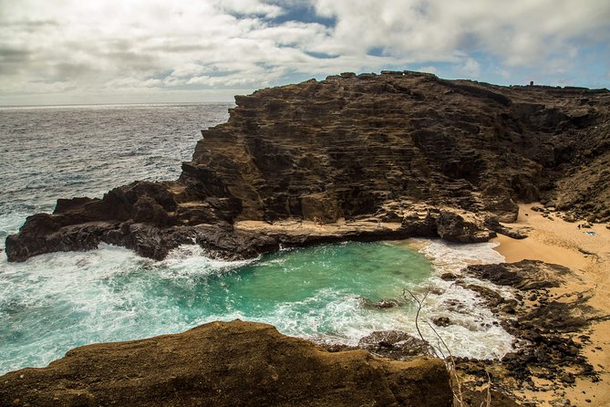 Private South Shore of Oahu Tour - Hotel Pickup and Air-Conditioned Driving Without the Stress