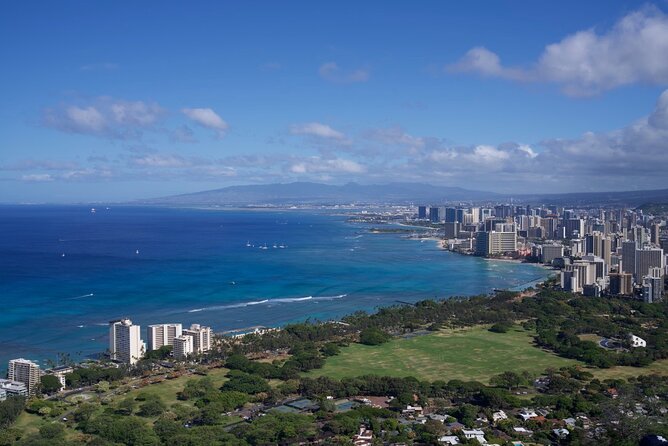 Private Tour Oahu - up to 6 passengers - Customizable - Diamond Head State Monument: The Classic View Stop