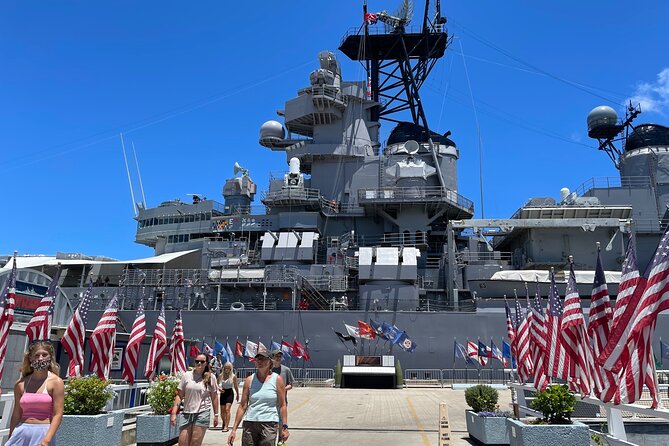 Private USS Arizona and USS Missouri Pearl Harbor Tour - Downtown Honolulu stops: short, sweet context