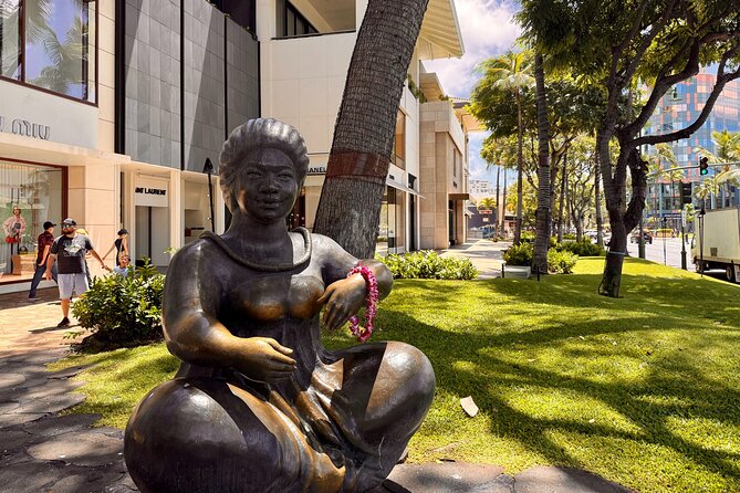 Private Walking Food Tour in Honolulu With Secret Food Tours - Stop 3, Fort DeRussy Beach Park: shoreline defenses and the Hawaiian Army Museum area