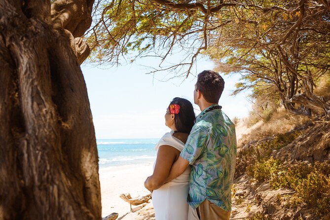 Professional Photographer in Honolulu - Honolulu photo sessions that feel more like guidance than a photoshoot