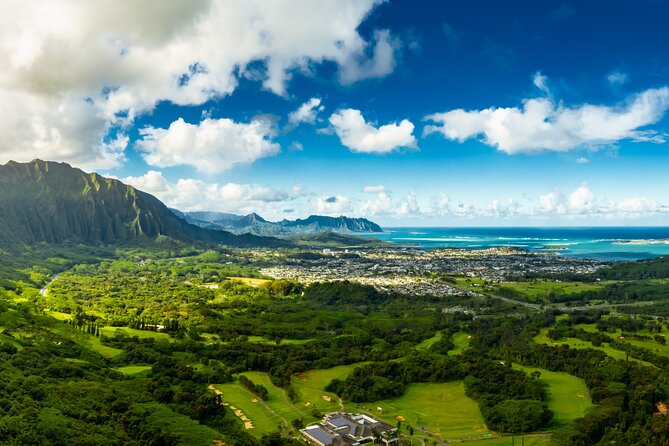 Real Hawaii Circle Island Tour - Getting Past Waikiki With Pickup and a Small-Group Rhythm