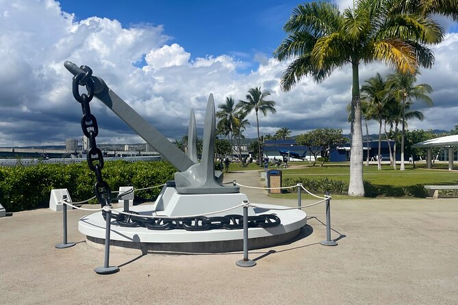 Roundtrip Shuttle from Waikiki-Pearl Harbor National Memorial - Price and what you actually get for $15