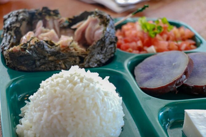 Shared Food & Waterfall Tour in Honolulu - Hotel pickup, a small group, and not feeling rushed