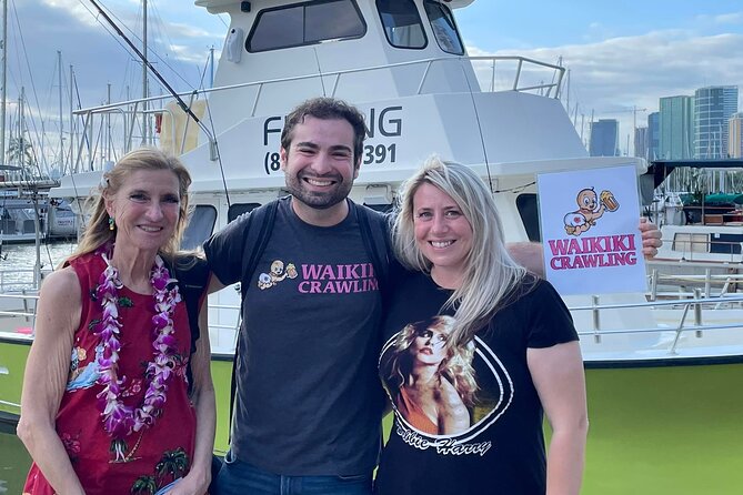 Sips & Secrets of Hawaii Pub Crawl - What happens between bars: story delivery and listening tips