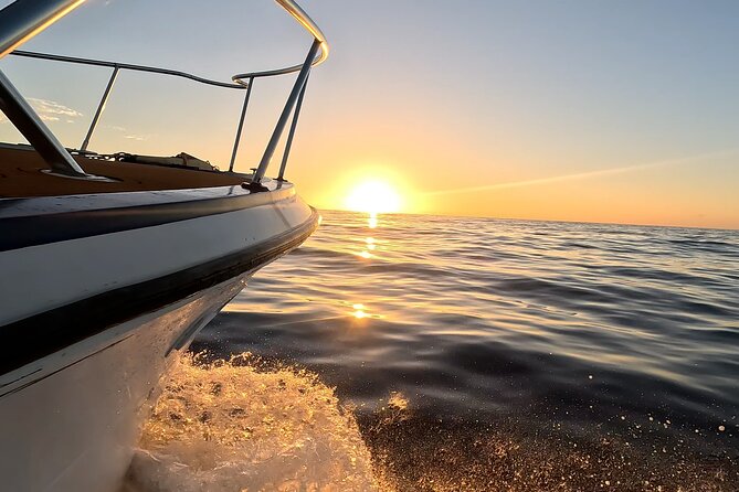 Sunset Cruise along Waikiki Coastline - The Big Idea: A Small Sunset Cruise Off Waikiki