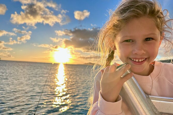 Sunset Cruise Waikiki - Golden Hour Cocktail Cruise - Diamond Head Lighthouse From the Water: the Photo Stop