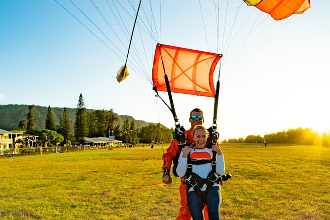 Tandem Skydiving with GoJump in Hawaii - Freefall for About 50 Seconds, Then Parachute Deployment