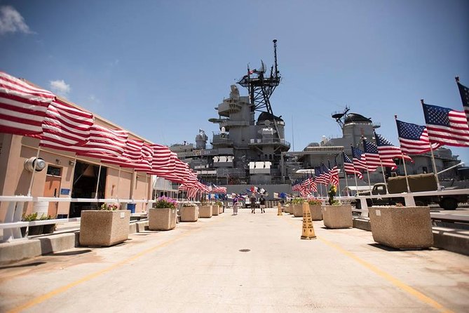 The Best of Pearl Harbor Full Day Tour - Historic Honolulu and ʻIolani Palace: The Island Beyond the War