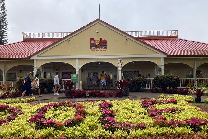 "The Dole Plantation" & "North Shore" Private Limousine VIP Tour! - Pickup timing, included drinks, and how to prep