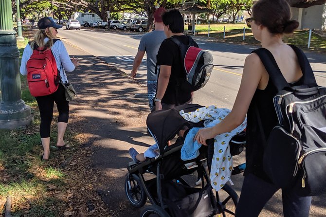 The East Waikiki Walking Tour - Stop 3: Kapiolani Park Ice Cream and a Breather in the Middle