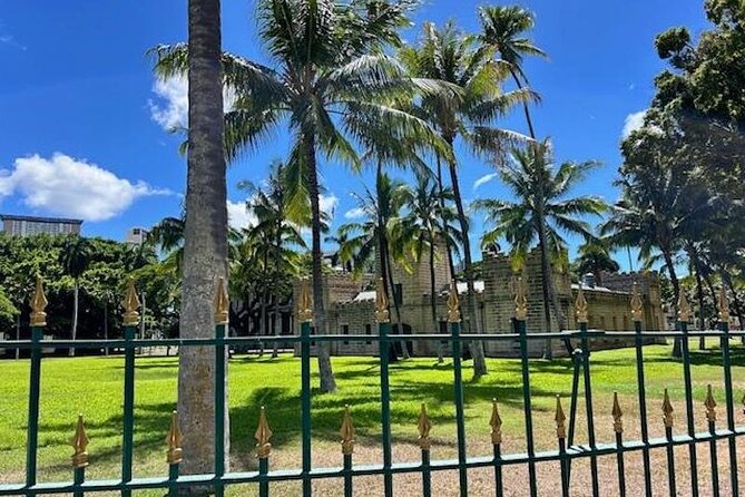 Through A Glass Darkly The Strange and Tragic History Of Honolulu - What you’ll actually feel during the walk