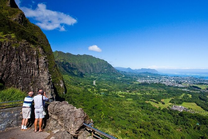 Tour of North Shore & Waimea Waterfall - Key things that make this tour worth your attention