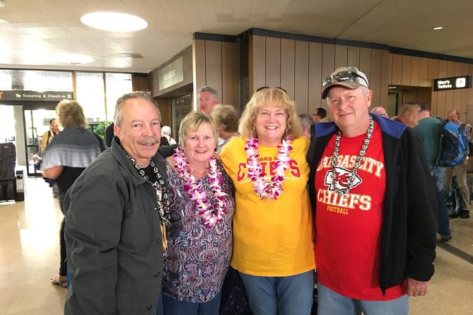Traditional Airport Lei Greeting on Honolulu Oahu - Alei at HNL, where the vacation feeling starts