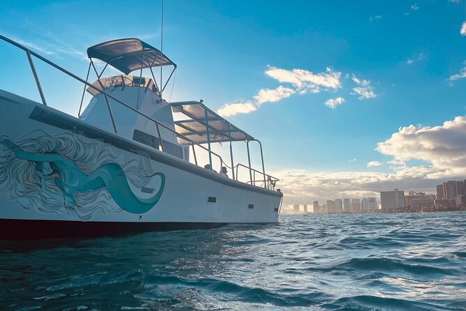 Turtle Canyon Snorkel Adventure in Waikiki, Oahu - Diamond Head State Monument and Waikiki Views From the Boat