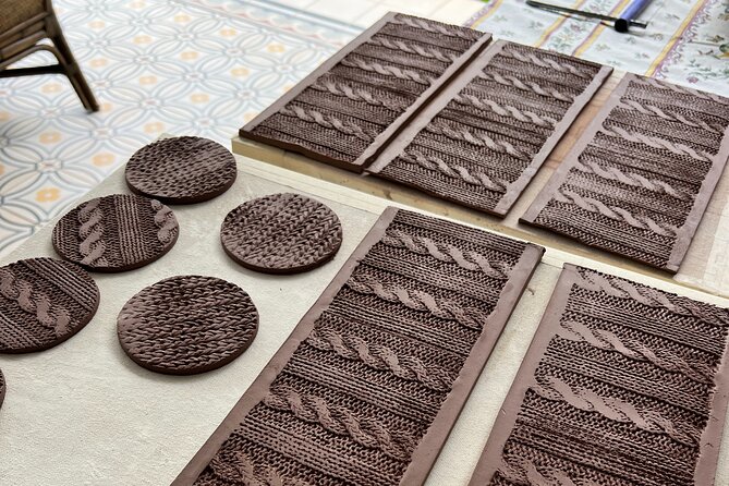 Two-hours handmade ceramic class, make your own souvenir Honolulu - Hand-building a mug you will actually use in Honolulu