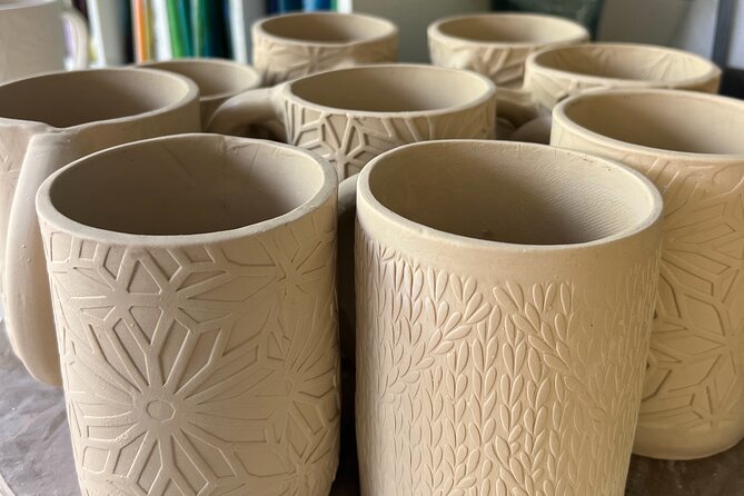 Two-hours handmade ceramic class, make your own souvenir Honolulu - A small-group class in a convenient Honolulu spot