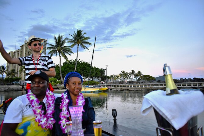 Valentine's Private Gondola Cruise in Waikiki with Drinks, Pastry - Waikiki sightseeing and the hop on hop off bus voucher after your cruise