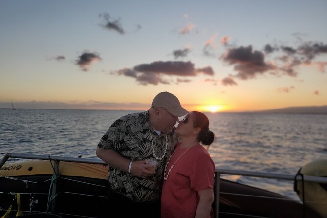 Waikiki Friday Firework Catamaran Tour - Diamond Head at night, the calm 20-minute stop