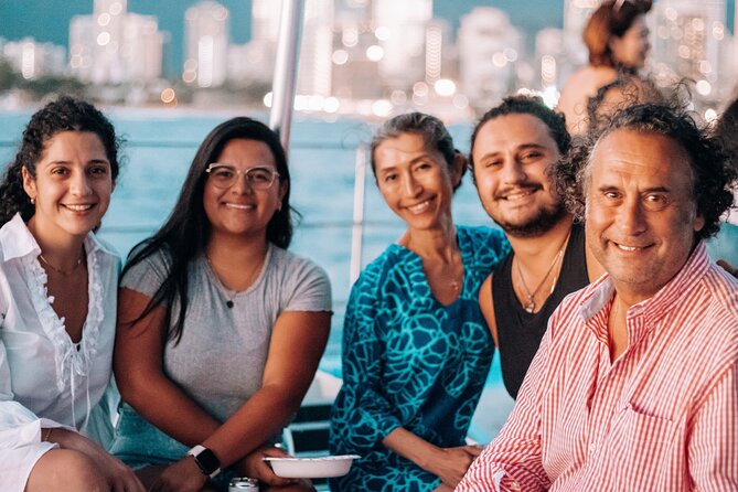 Waikiki Friday Night Fireworks Cruise + Fireworks Festival 3/15 - Music, Crew Energy, and the Human Part You Actually Notice