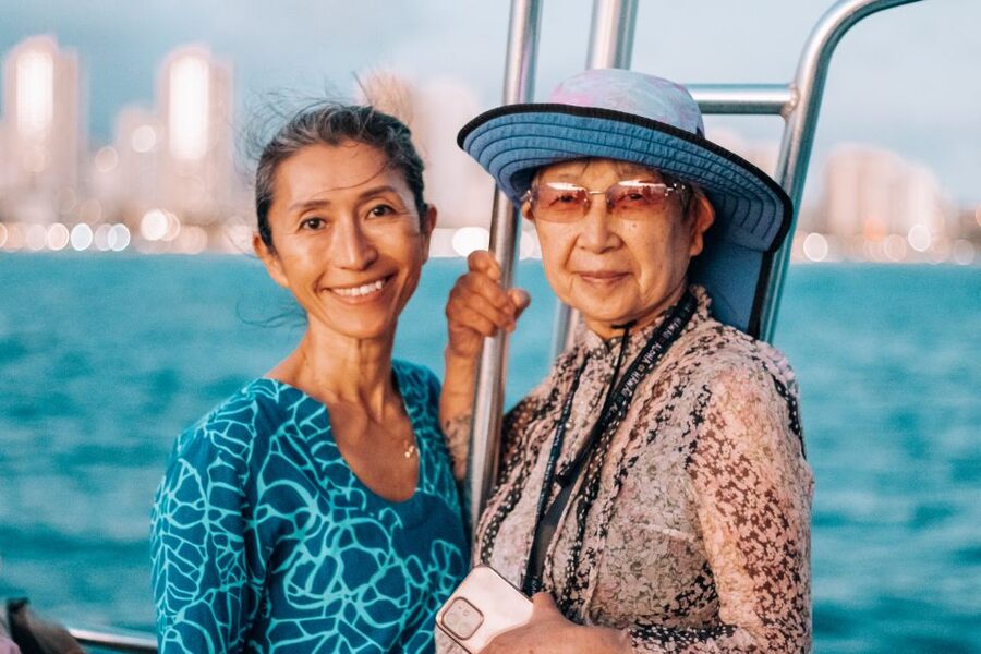 Waikiki Friday Night Fireworks Cruise+Nagaoka Fireworks 3/15 - Nagaoka Fireworks Festival Special Tour on March 15