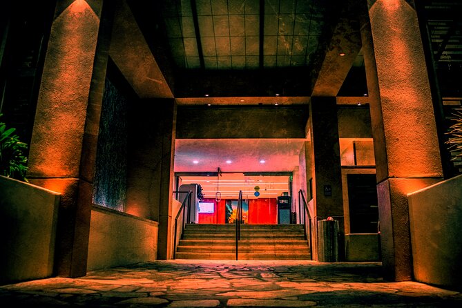 Waikiki Ghost Tour: Torches & Terrors - Stop 3: ESPACIO, The Jewel of Waikiki, and the Paranormal Stories