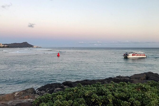 Waikiki Glass Bottom Boat Sunset Cruise - Where you meet and what happens before sunset