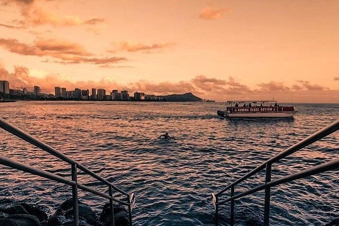 Waikiki Glass Bottom Boat Sunset Cruise - The Waikiki-to-Diamond Head ride, and why that 15-minute stop works