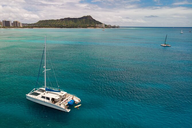 Waikiki Panorama Sail: Search for Hawaiian Sea Turtles - Onboard perks that make the sail feel like a deal