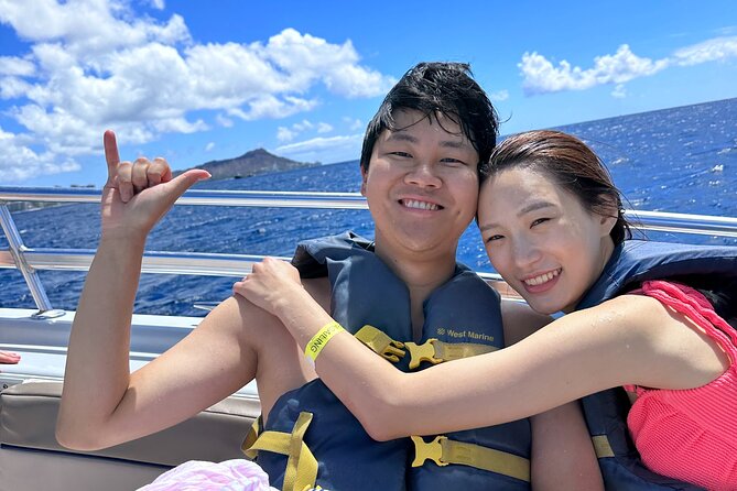 Waikiki: Parasailing in Hawaii - Crew Energy, Safety Briefings, and Why First-Timers Feel Fine