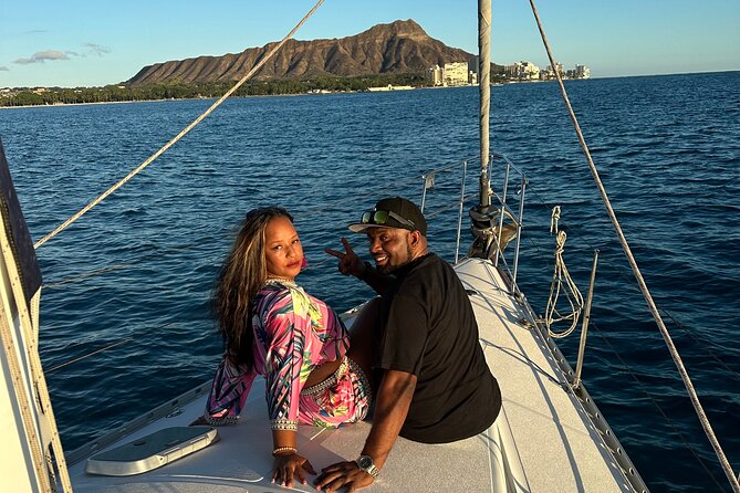 Waikiki private Day Tour and Sunset sail for couples - Stop 2: Magic Island and the Ala Moana Hilton side of Waikiki