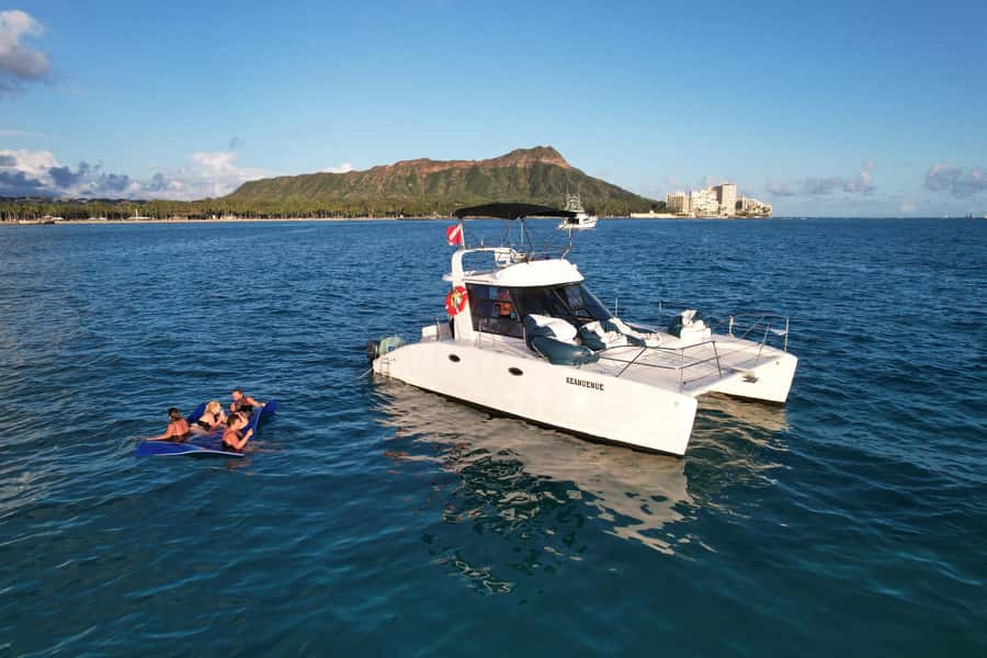 Waikiki: Sea Turtle Snorkeling, Small Group Boat Tour - The safety briefing and gear part that actually matters