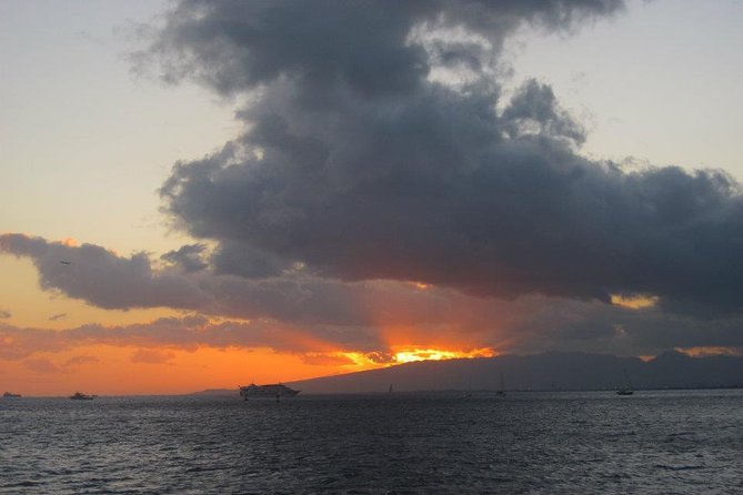 Waikiki Signature Sunset Catamaran Sail - The bento snack and drink service: portion reality check