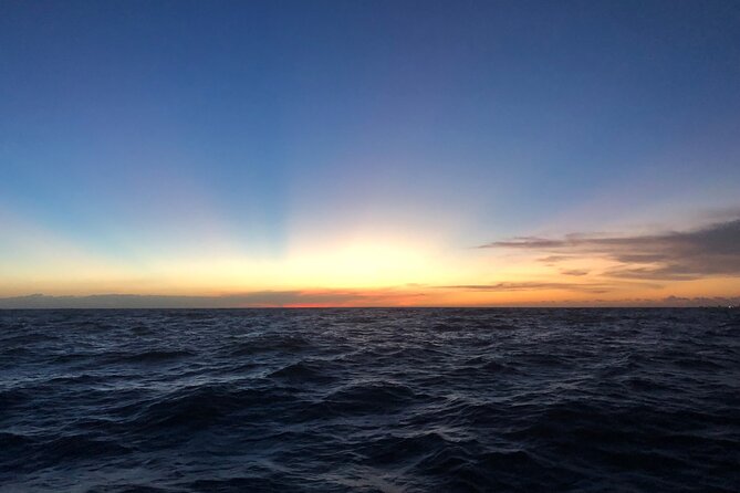 Waikiki Sunset Boat Cruise - What to Bring: Wind, Layers, and the Best Spot on the Boat