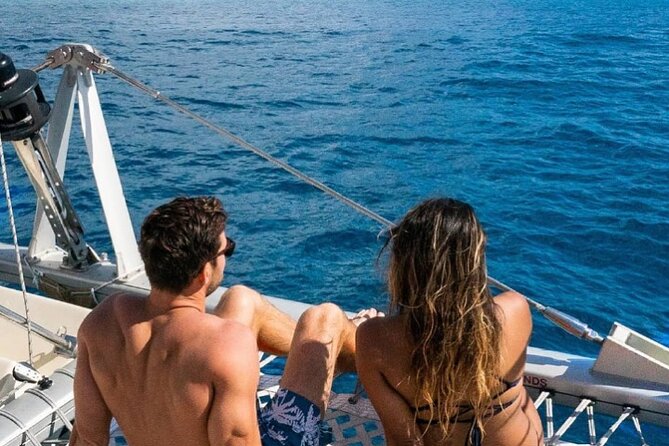 Whale Watching Sail in Honolulu with Open Bar - A 1.5-Hour Honolulu Sail That Fits Real Schedules